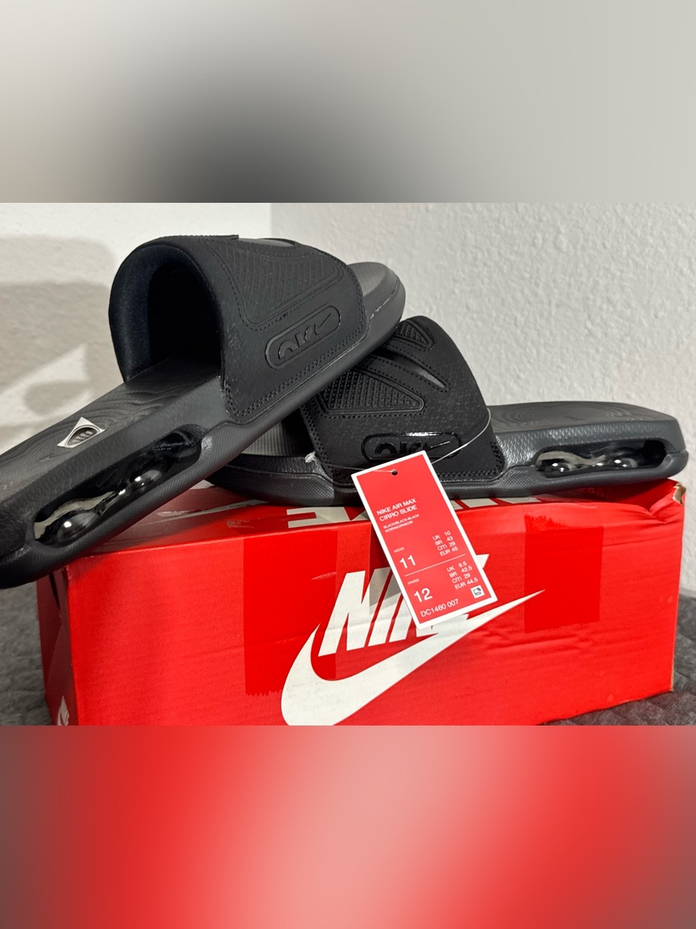 Nike Air Max Cirro men’s slides sandals sz 11